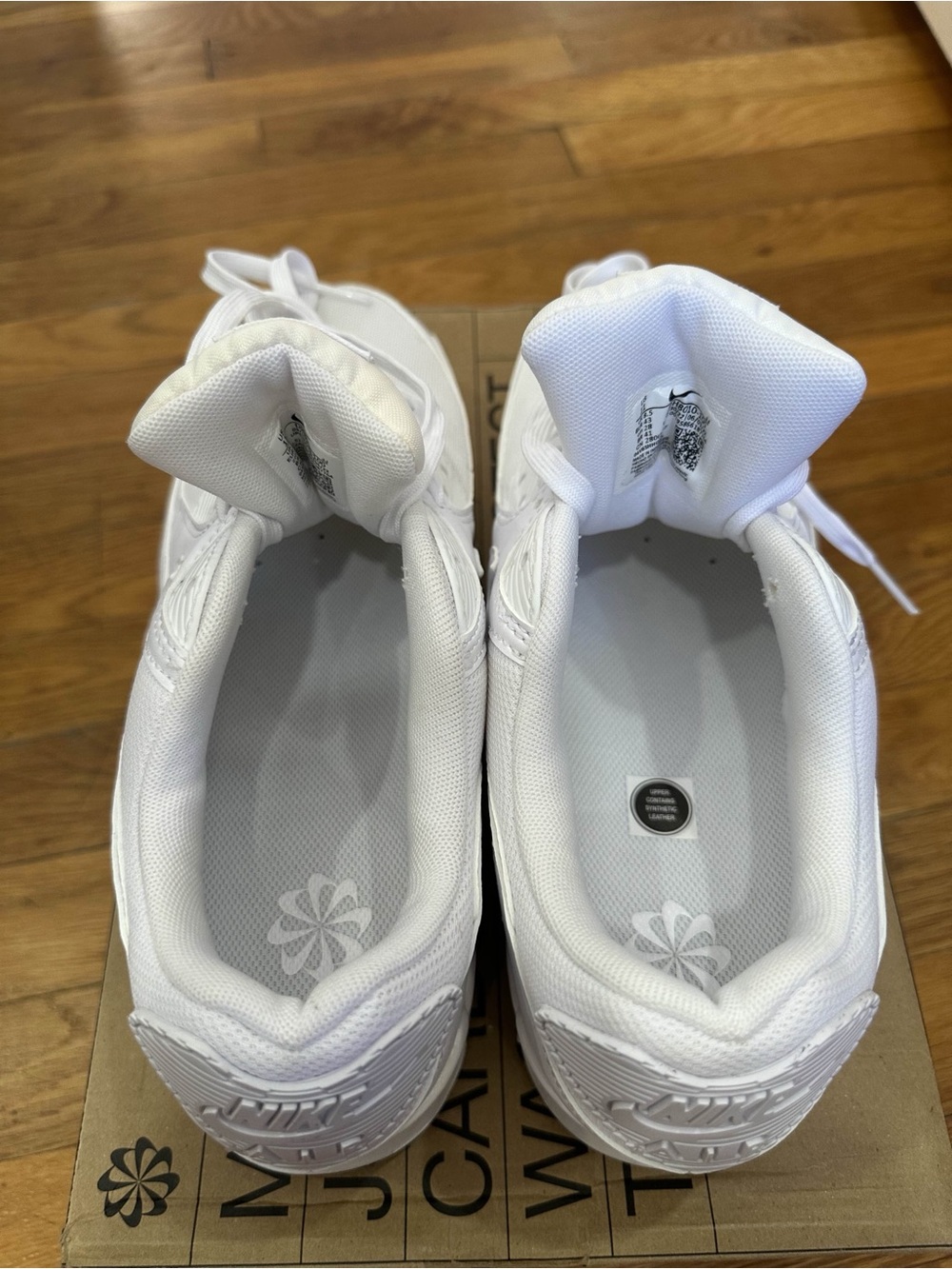 *New with Defects* Nike Air Max 90 Women White (DH8010-100) Size 11W - Picture 7 of 12